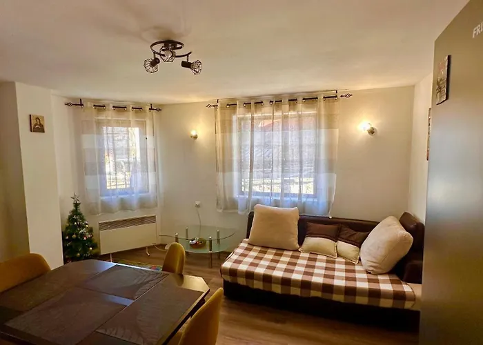 Ваканционна къща Къща за гости Romano